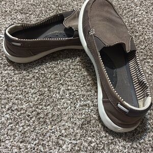Women’s Casual Brown Slip-On Crocs